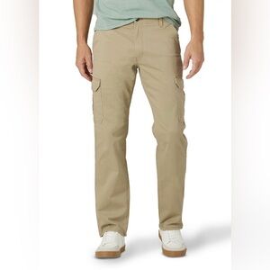 Lee Men’s Extreme Motion Regular Straight Leg Cargo Pant Khaki 44x29